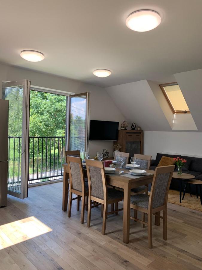Cozy 2-Bedroom Vacation Apartment With Entire Top Floor Gaj  Екстер'єр фото